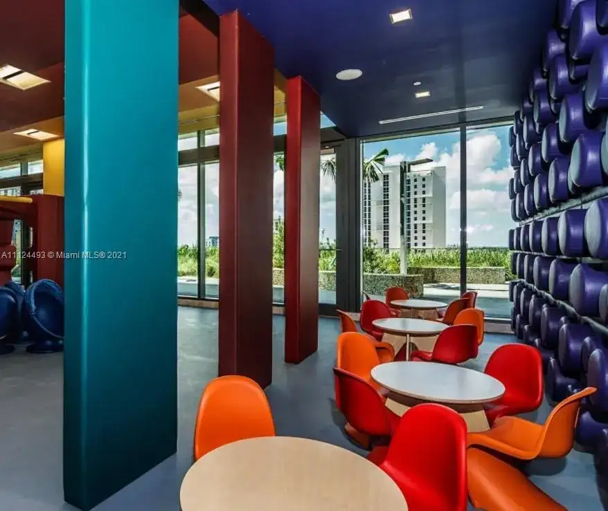 88 SW 7th St # 3012, Miami FL 33130 photo 4