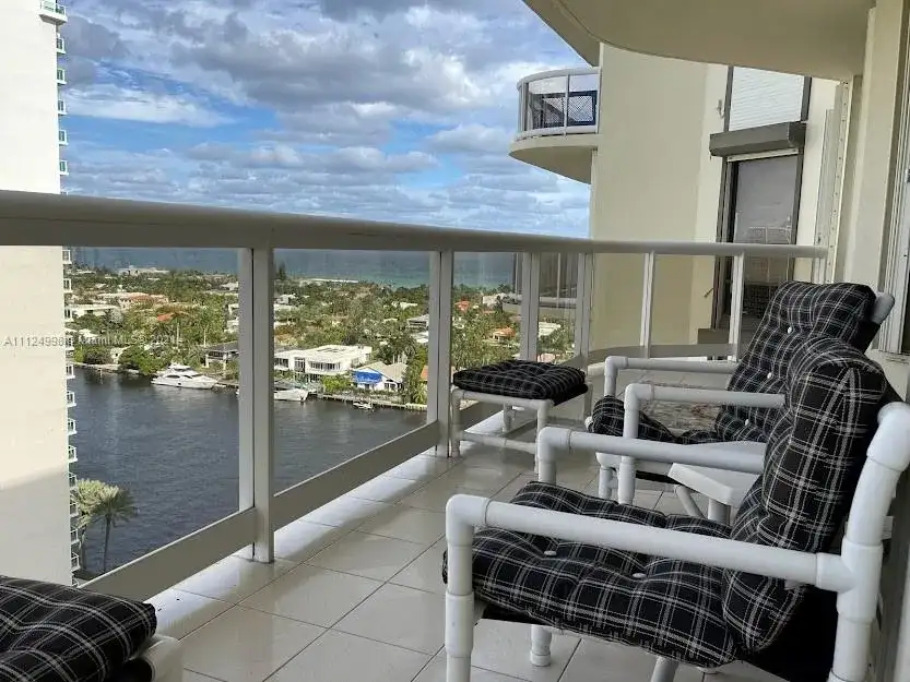 20191 E Country Club Dr # 1903, Aventura FL 33180 photo 3