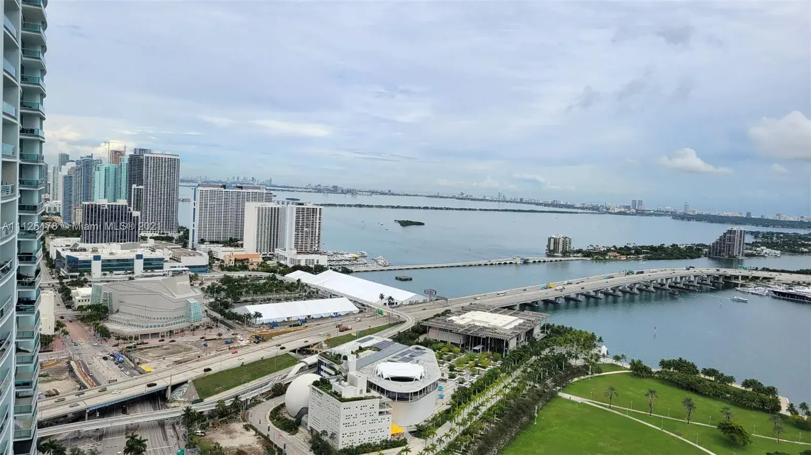 888 Biscayne Blvd # 4311, Miami FL 33132