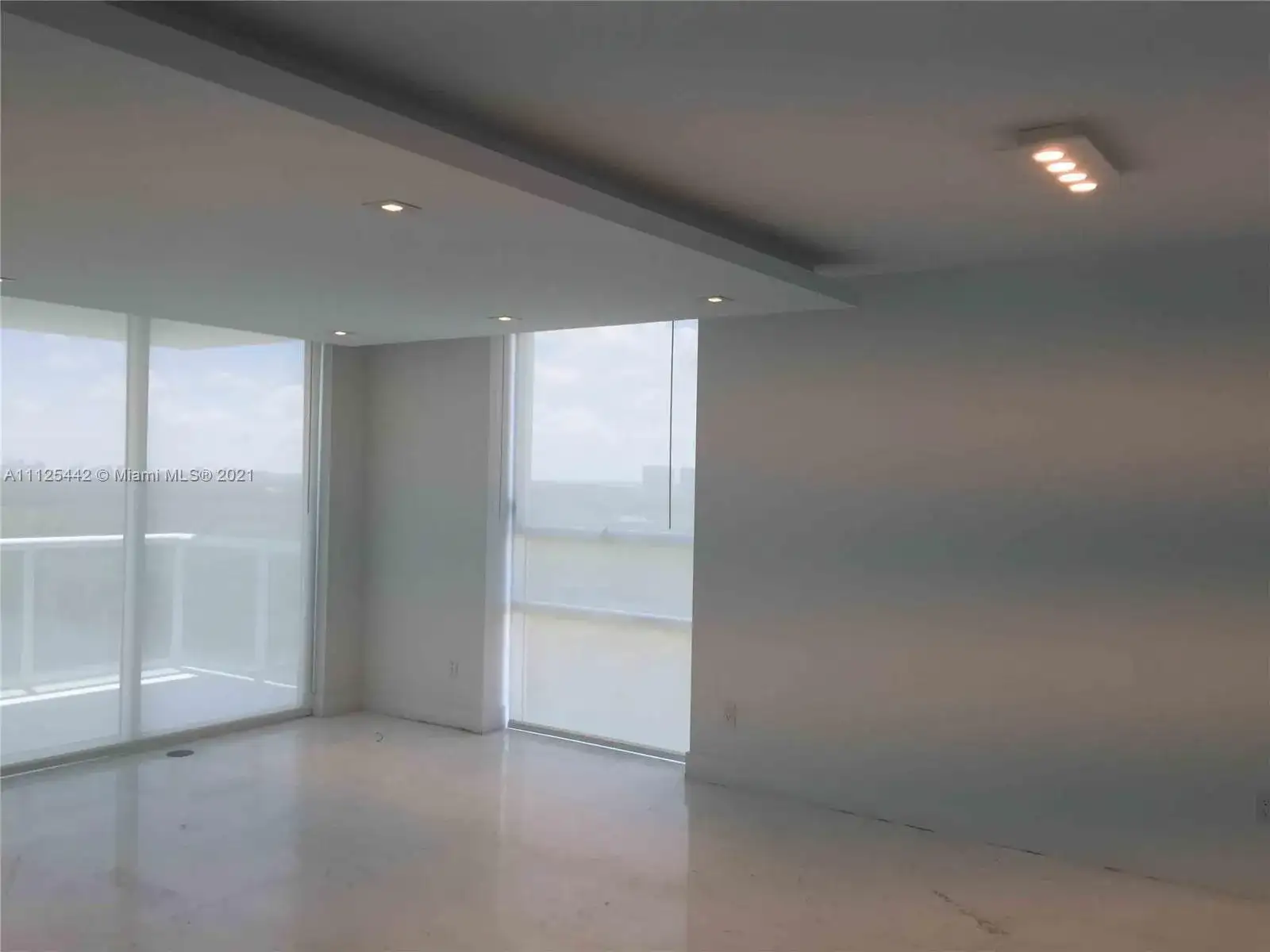 400 Sunny Isles Blvd # 1701, Sunny Isles Beach FL 33160 photo 4