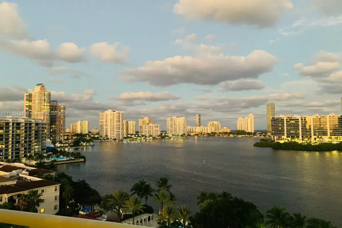3301 NE 183rd St # 1105, Aventura FL 33160