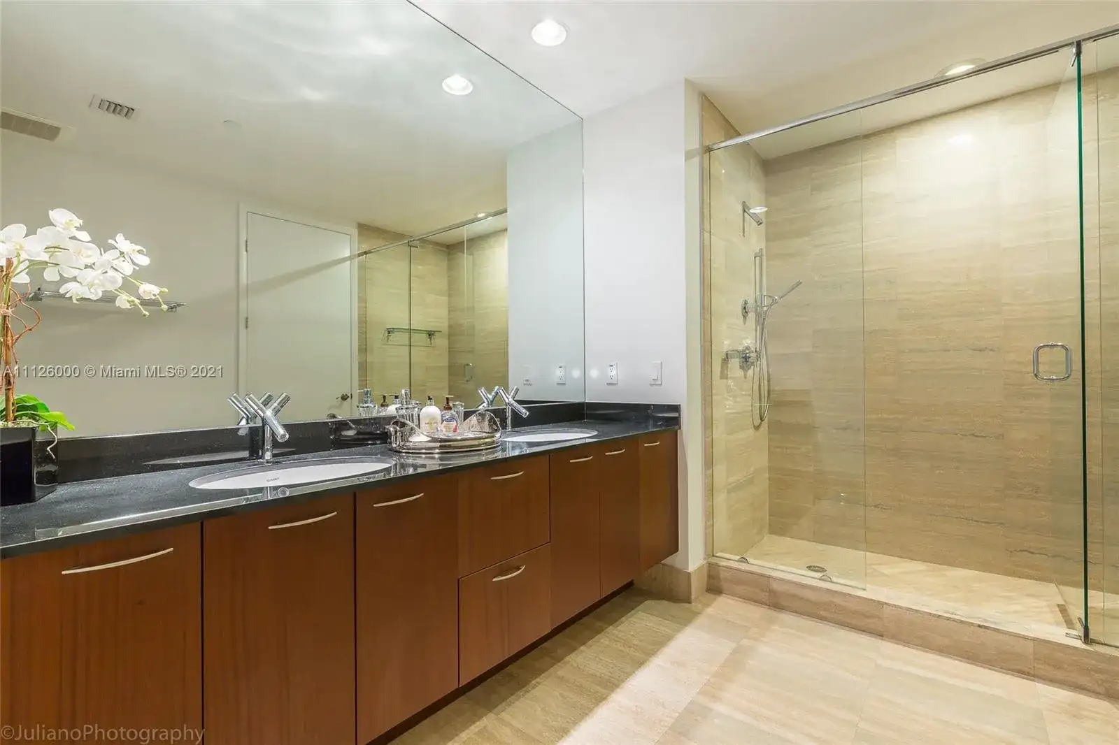 15811 Collins Ave # 1105, Sunny Isles Beach FL 33160 photo 5