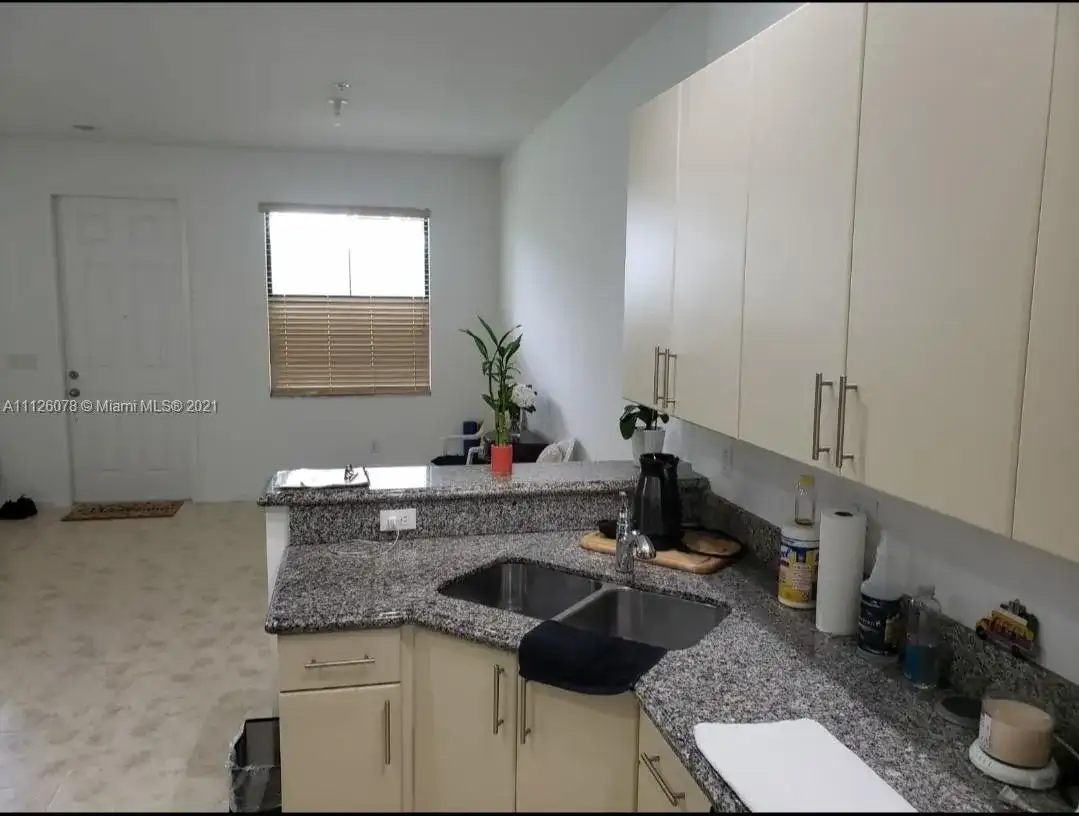 3172 NW 127th Ter, Sunrise FL 33323 photo 4