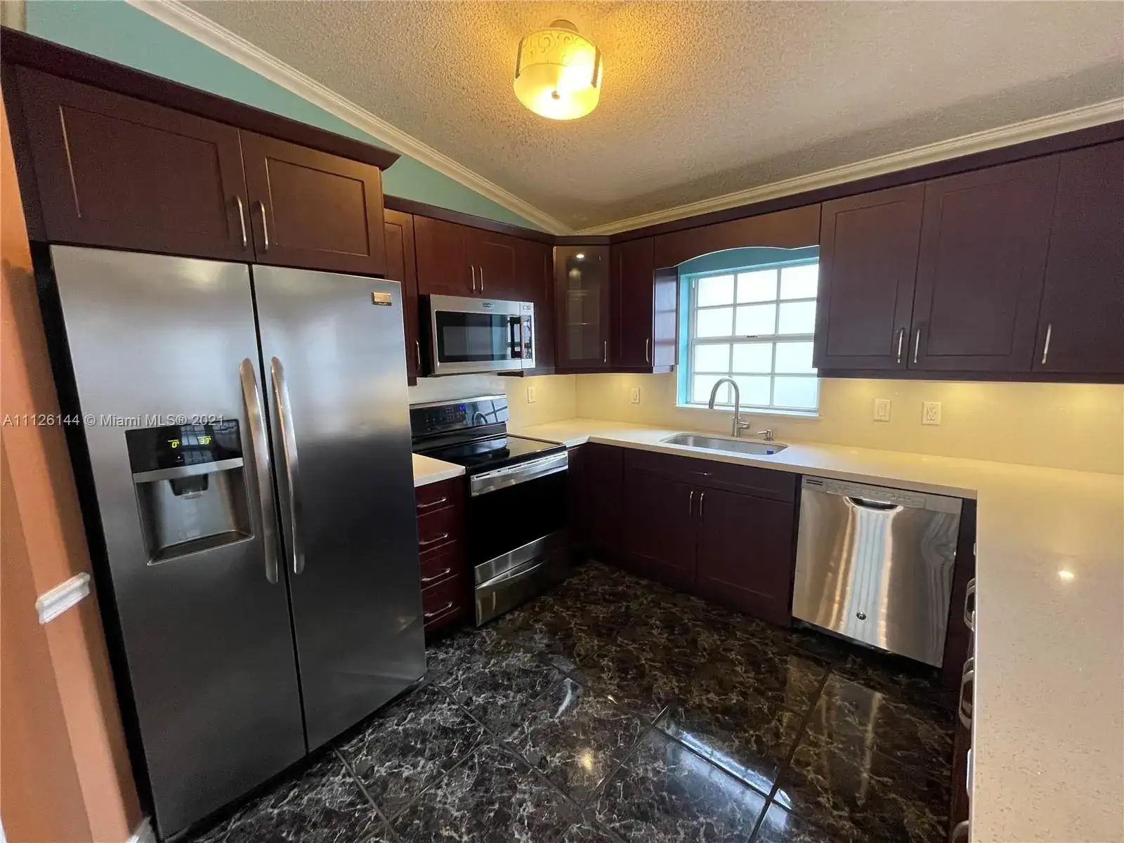 17610 SW 4th Ct, Pembroke Pines FL 33029 photo 2