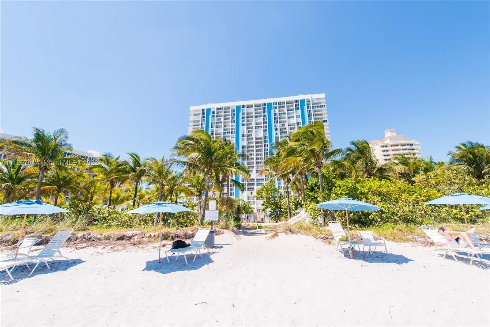 881 Ocean Dr # 11H, Key Biscayne FL 33149