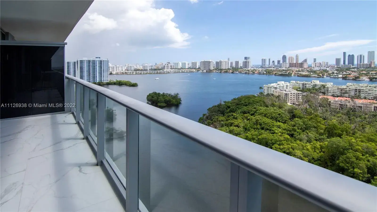 16385 Biscayne Blvd # 2016, North Miami Beach FL 33160