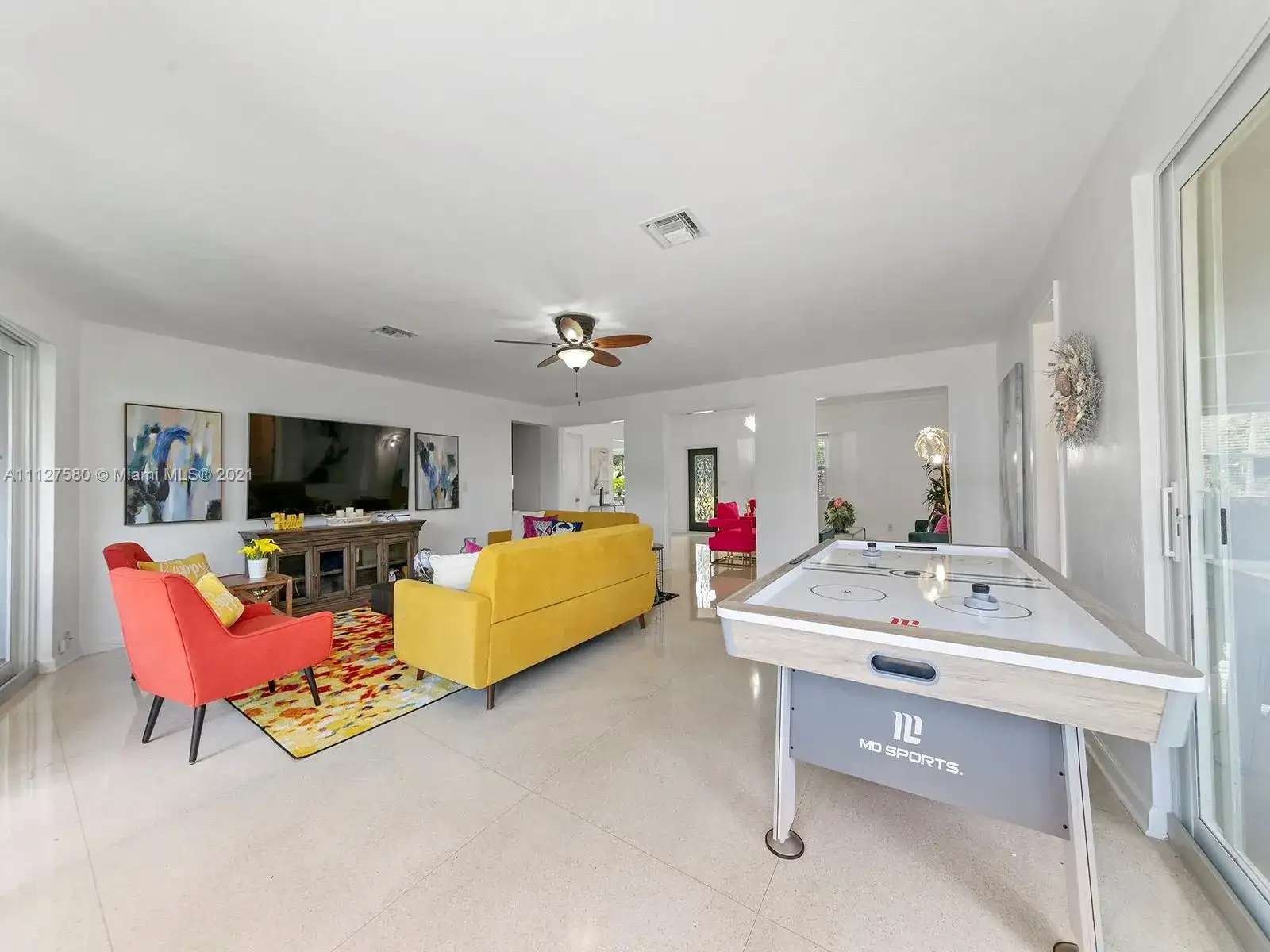 900 Tyler St, Hollywood FL 33019 photo 5