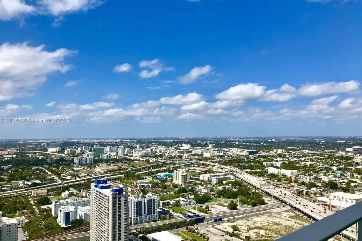 851 NE 1st Ave # 4210, Miami FL 33132