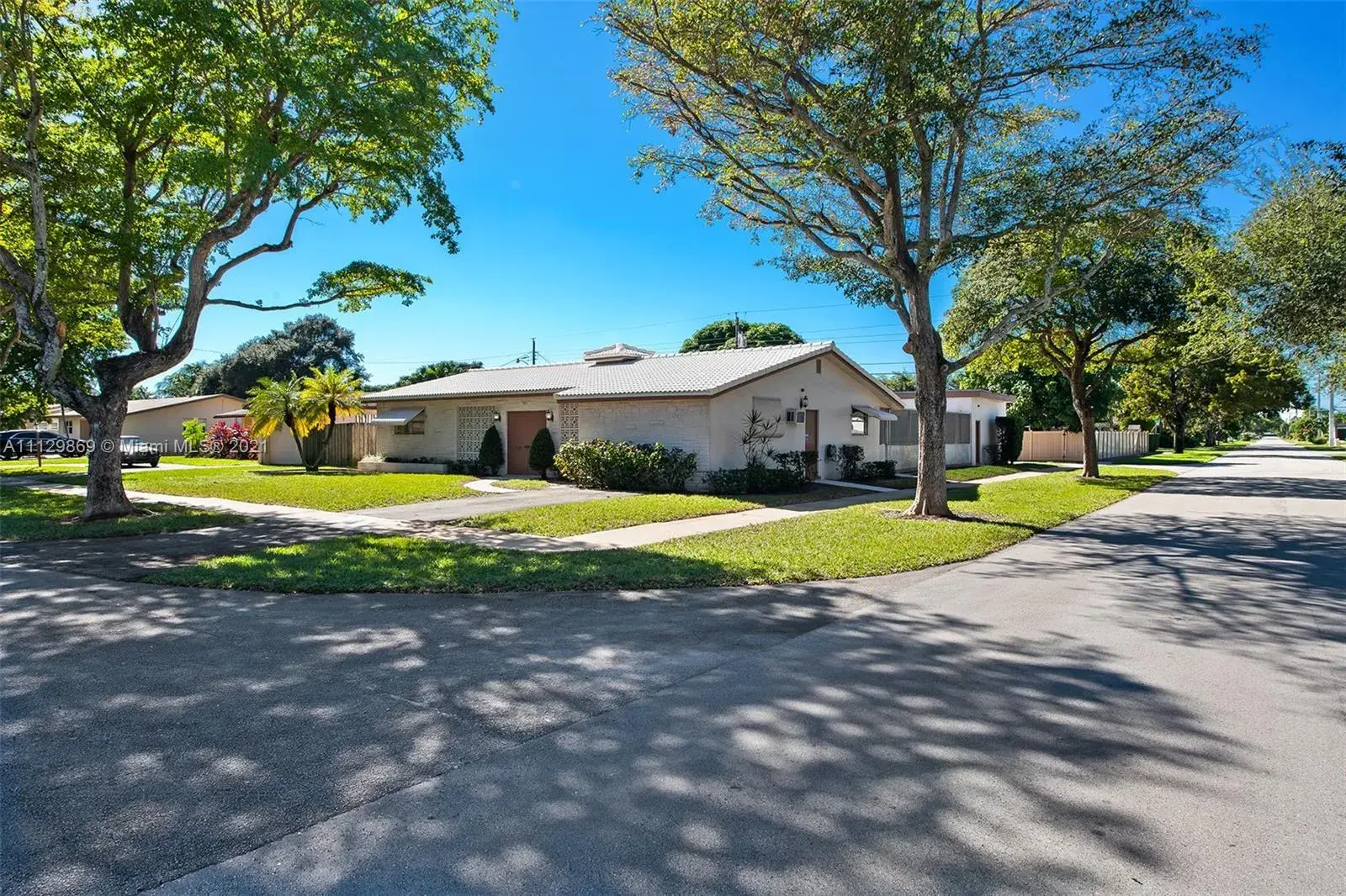 1830 N 47th Ave, Hollywood FL 33021