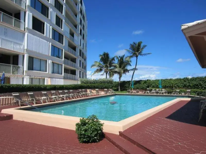 3589 S Ocean Blvd # 914, South Palm Beach FL 33480
