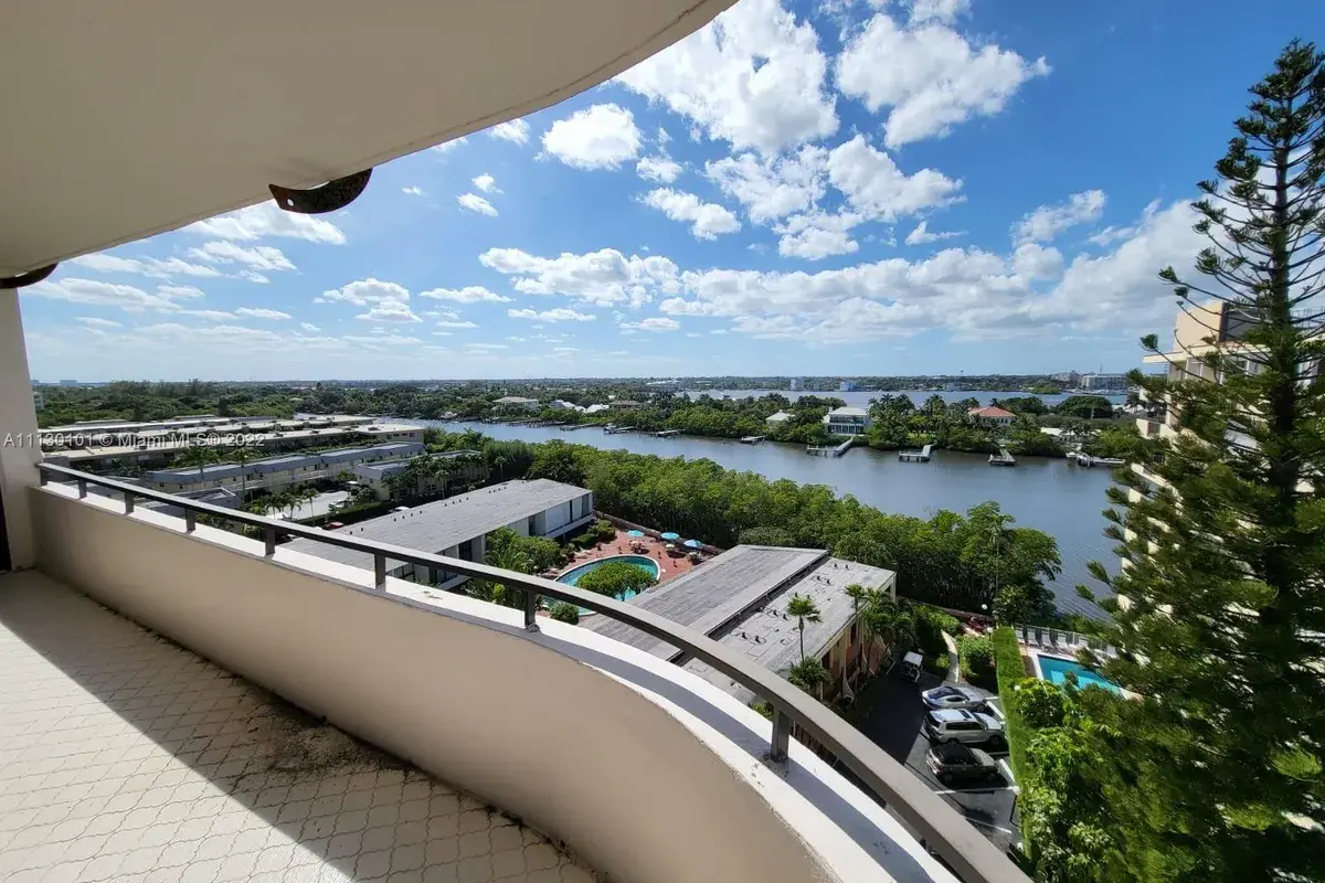 3589 S Ocean Blvd # 914, South Palm Beach FL 33480