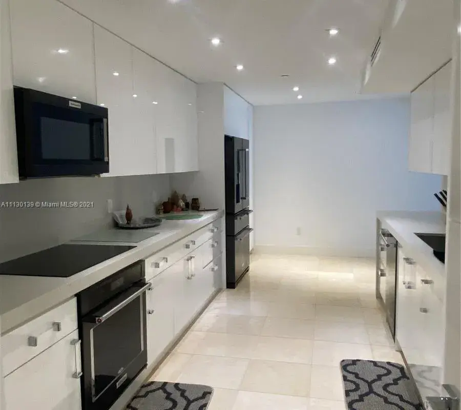10175 Collins Ave # 504, Bal Harbour FL 33154