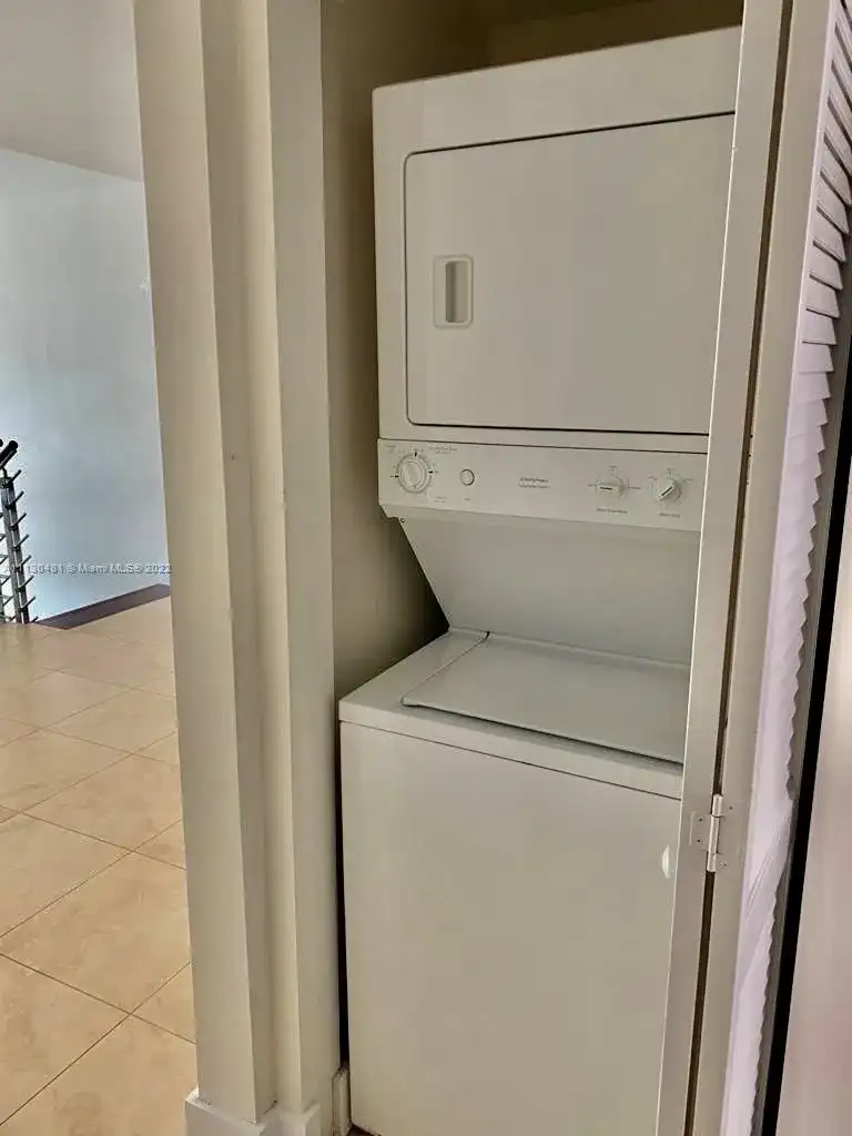 41 SE 5th St # 2311, Miami FL 33131 photo 5