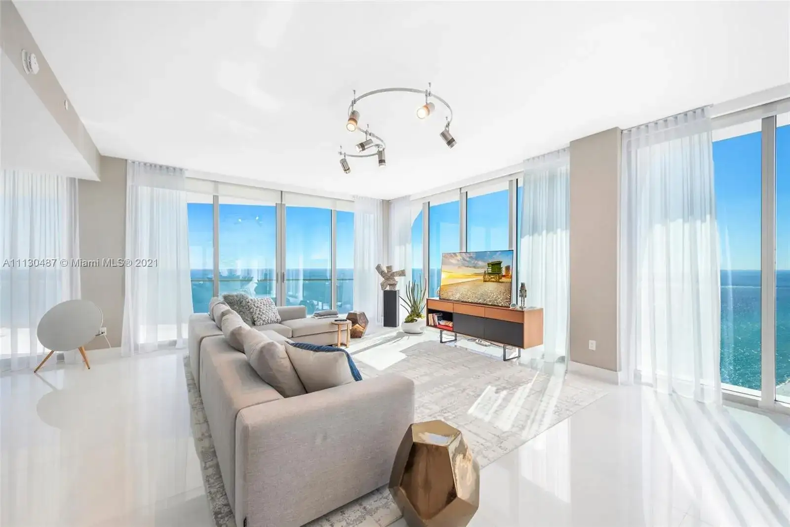 16901 Collins Ave # 4601, Sunny Isles Beach FL 33160 photo 5