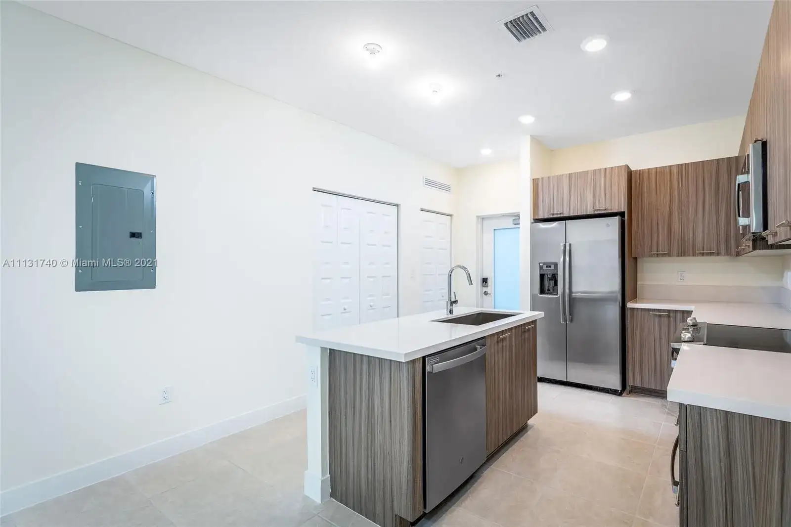 4636 NW 84th Ave # 22, Doral FL 33166 photo 3