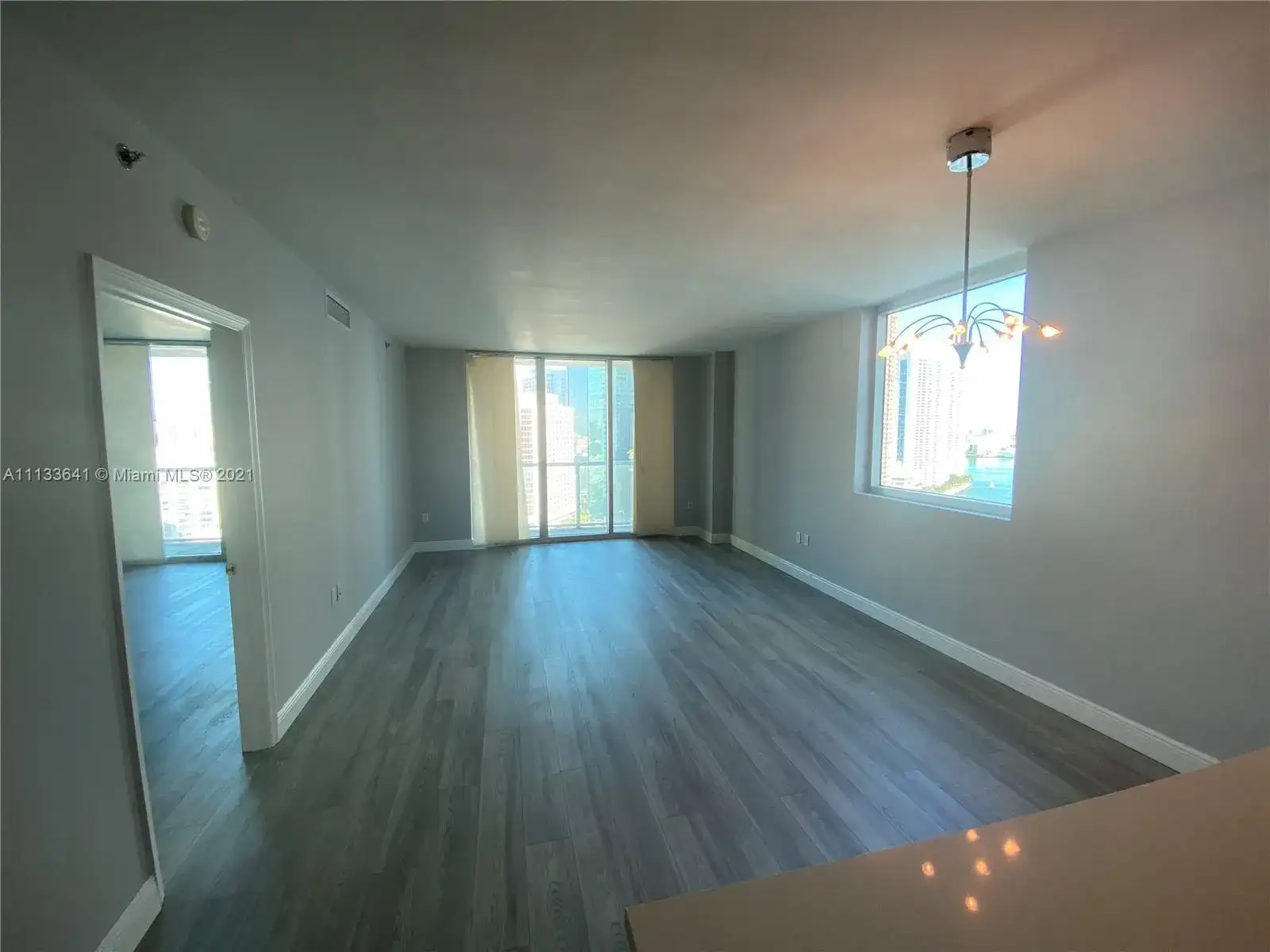 55 SE 6th St # 2107, Miami FL 33131 photo 5