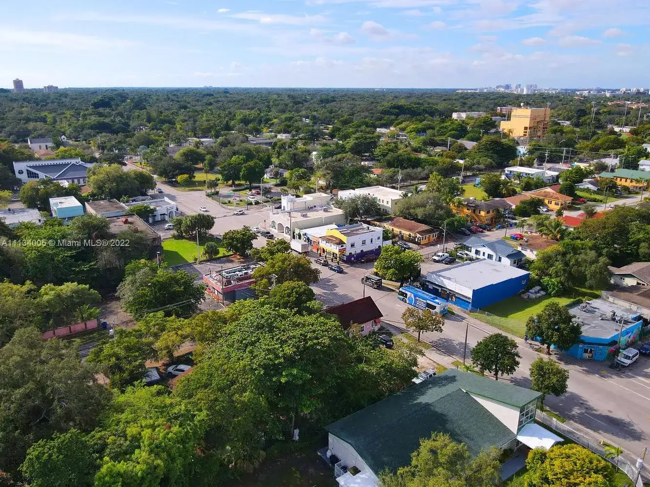 3357 S Douglas Rd, Miami FL 33133 photo 2