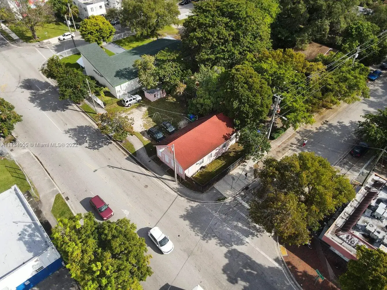 3357 S Douglas Rd, Miami FL 33133 photo 3
