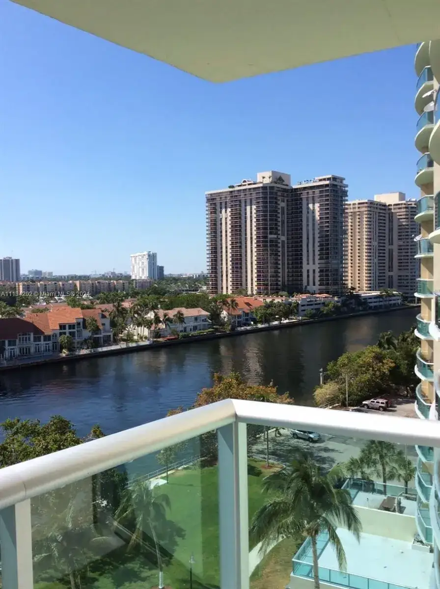 19390 Collins Ave # 905, Sunny Isles Beach FL 33160