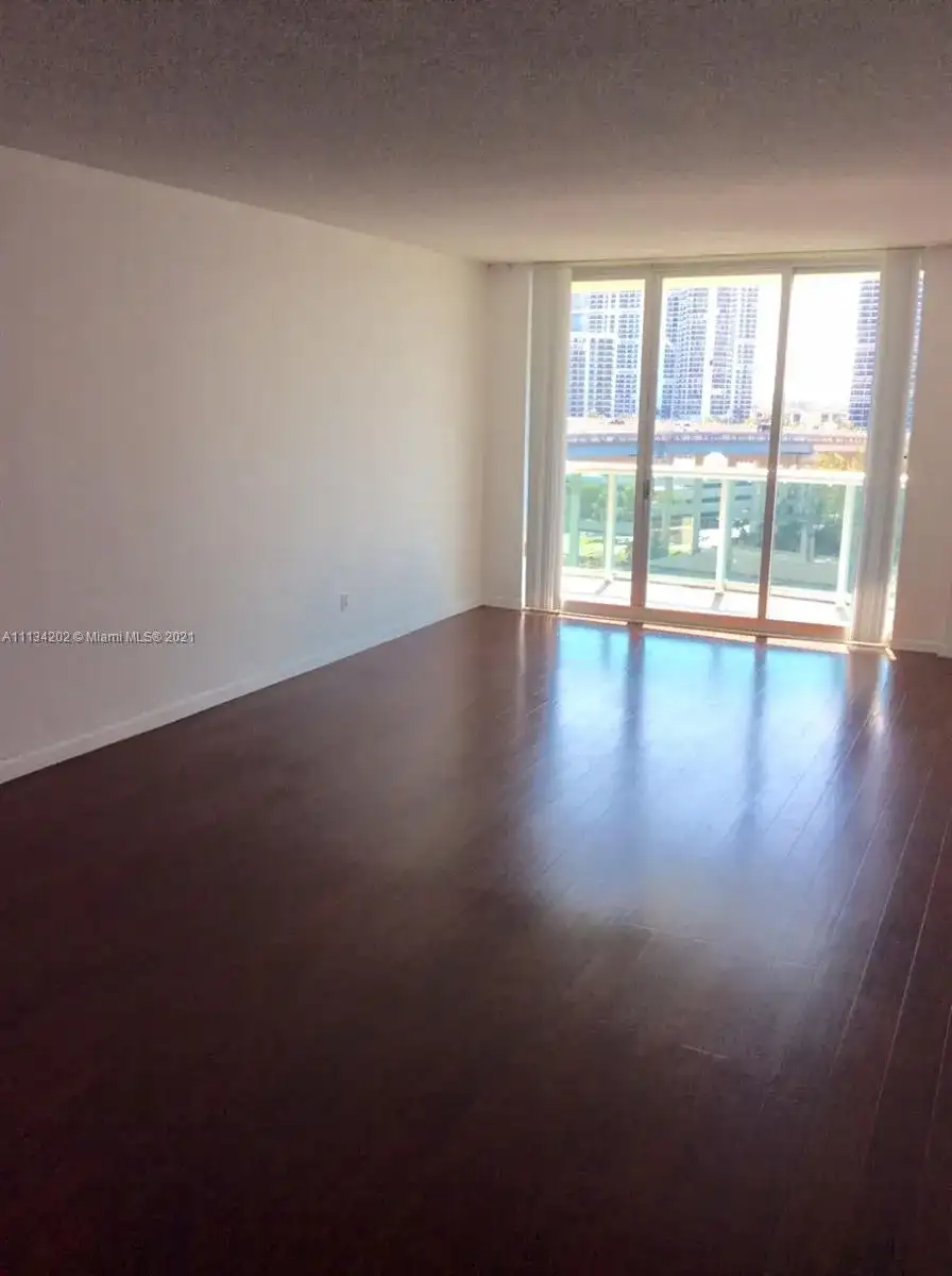 19390 Collins Ave # 905, Sunny Isles Beach FL 33160 photo 3