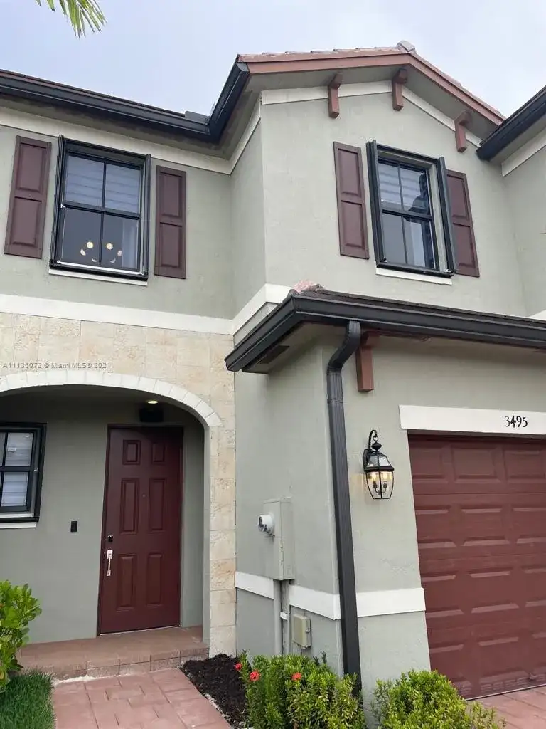 3495 W 106th Ter, Hialeah FL 33018 photo 3