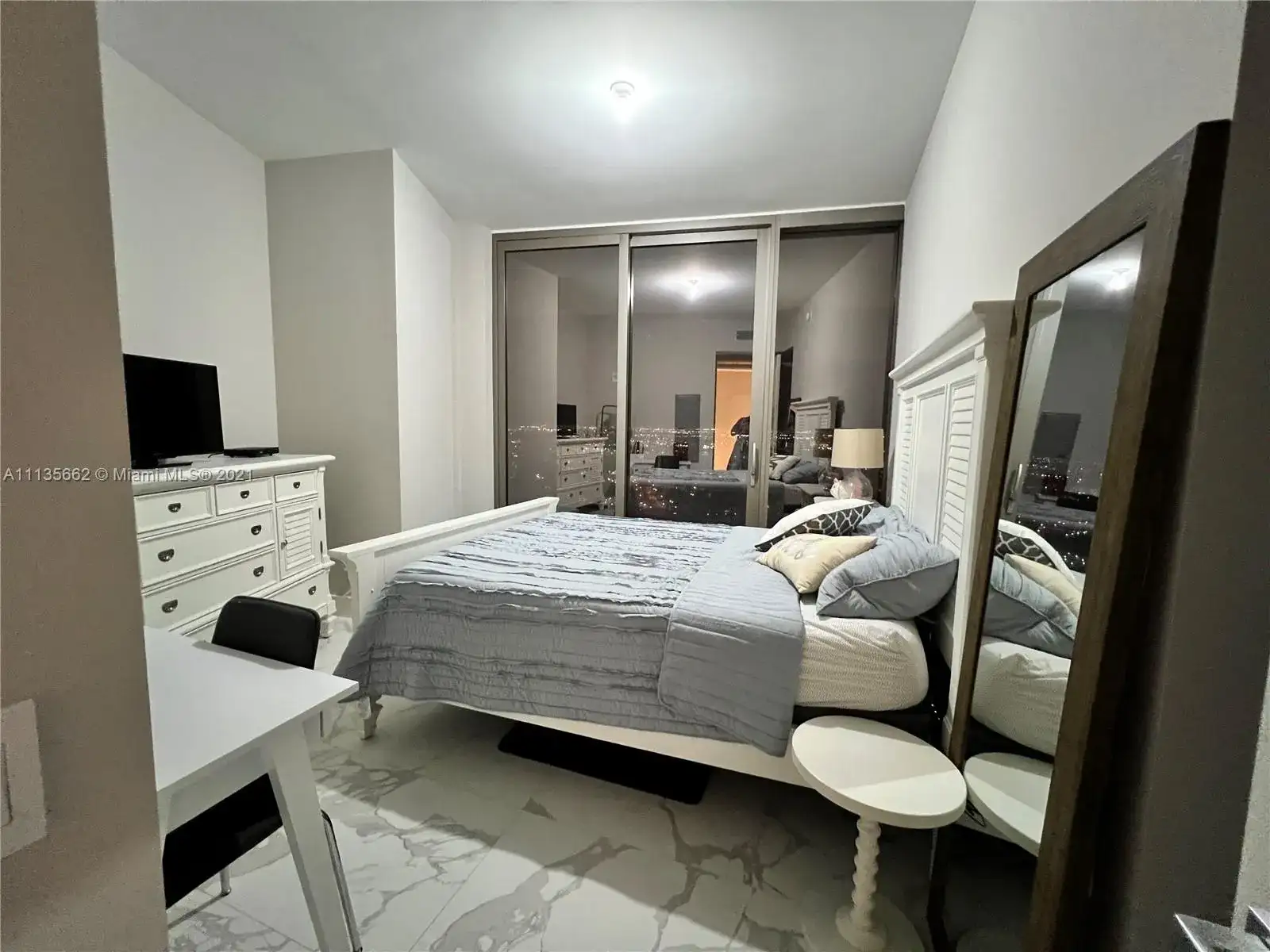 18975 Collins Ave # 3705, Sunny Isles Beach FL 33160 photo 2