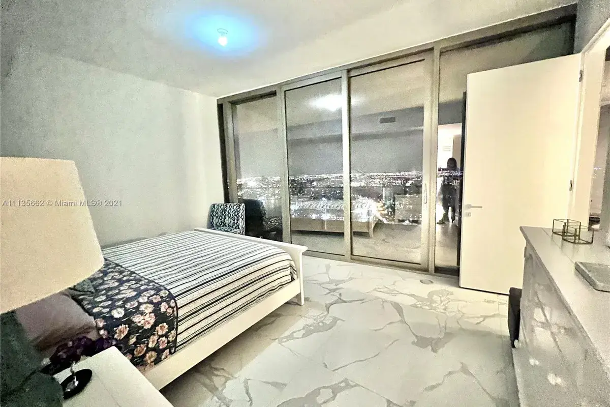 18975 Collins Ave # 3705, Sunny Isles Beach FL 33160