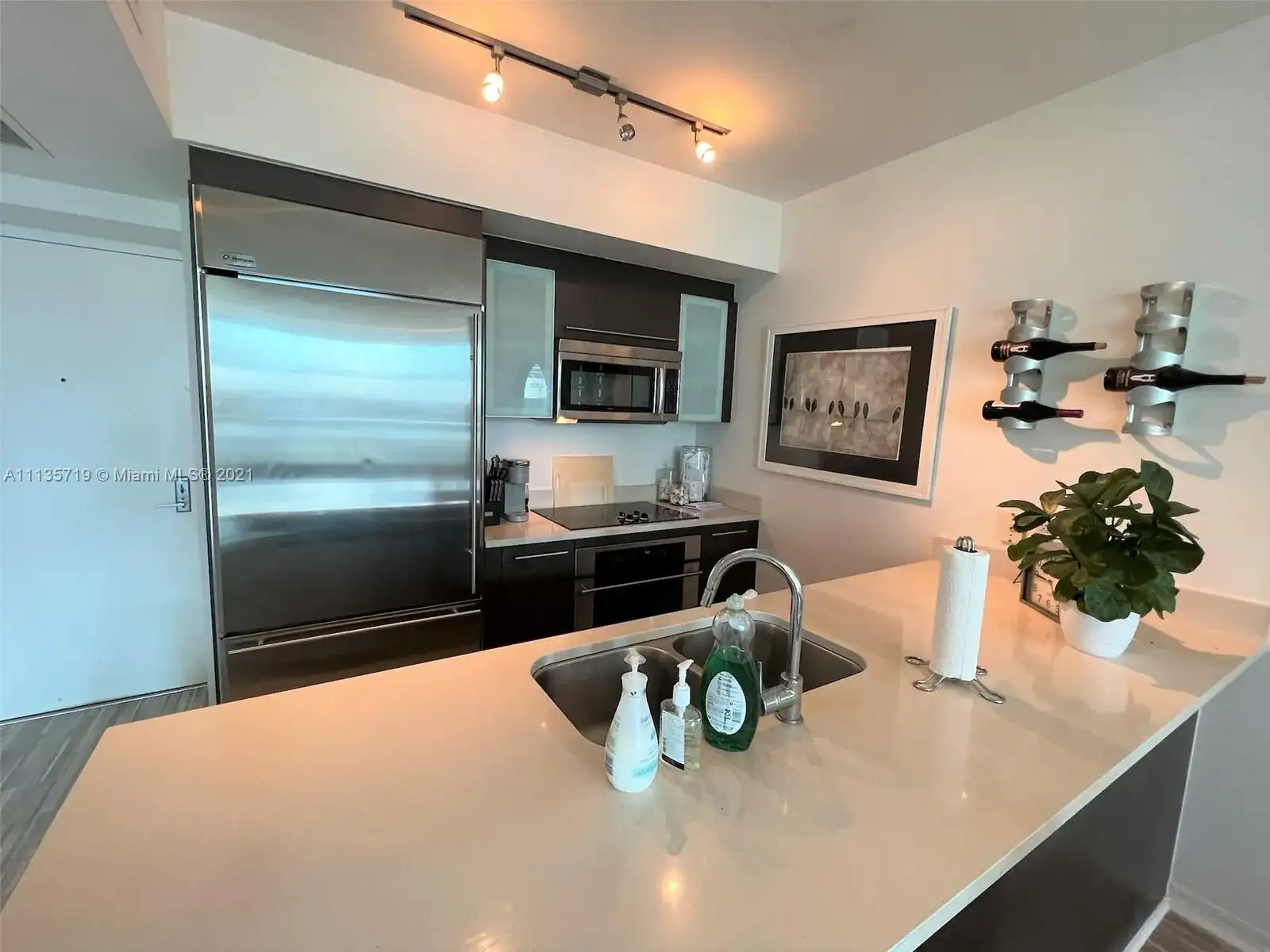 55 SE 6th St # 1506, Miami FL 33131 photo 3