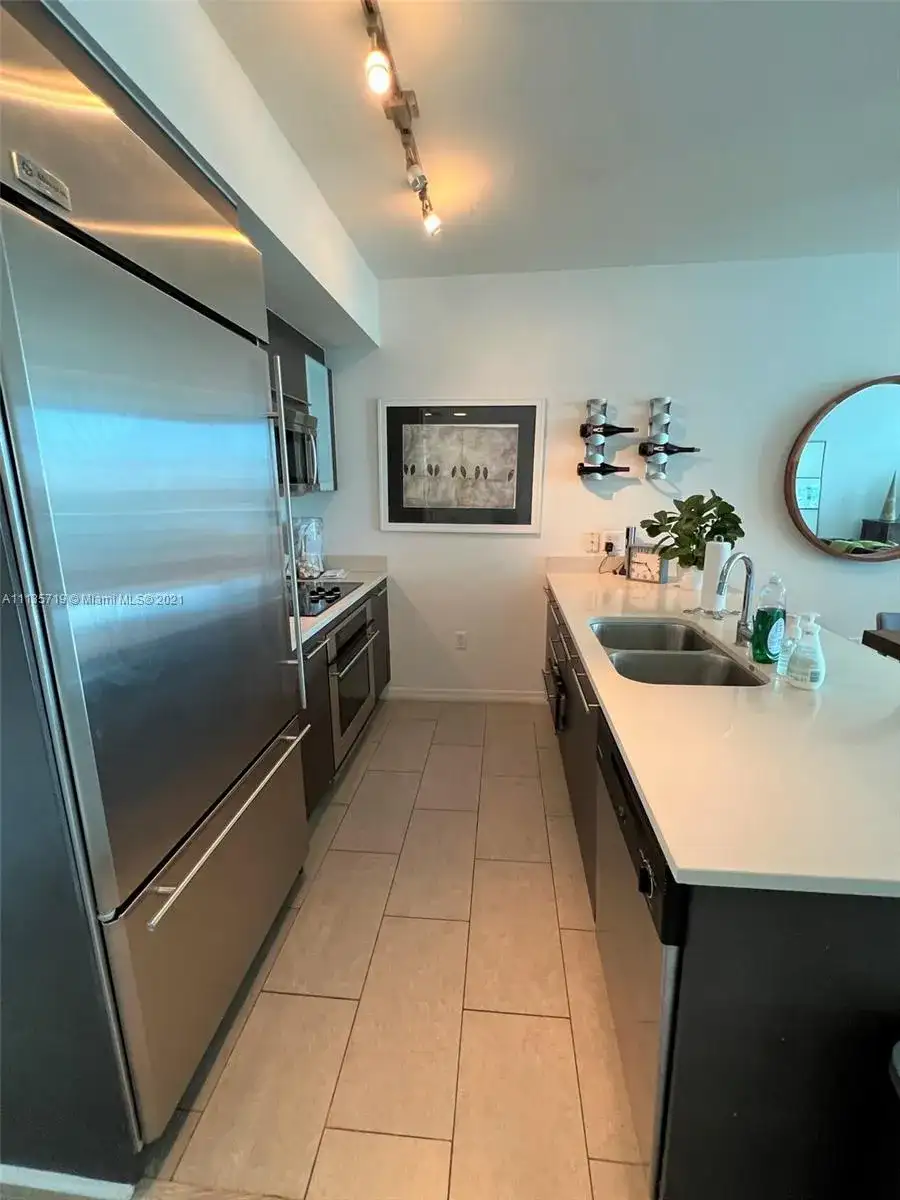 55 SE 6th St # 1506, Miami FL 33131 photo 4