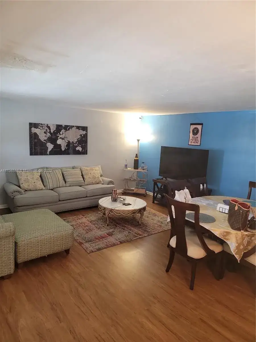 11840 NE 19th Dr # 2, North Miami FL 33181 photo 2