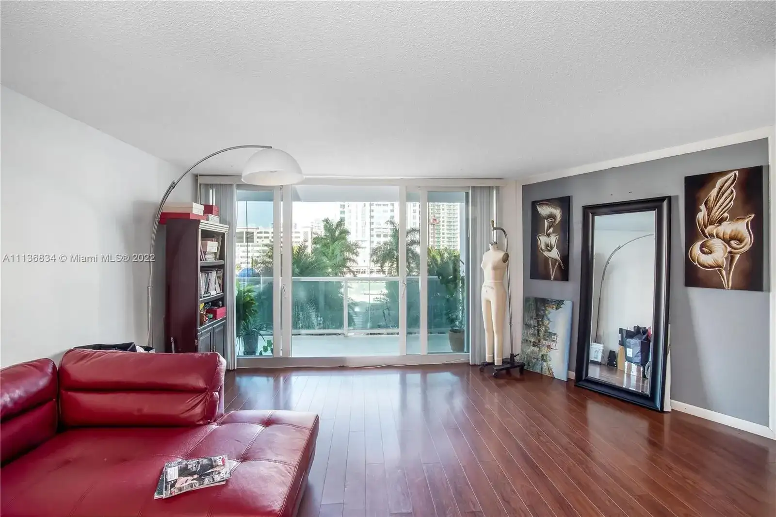 100 Bayview Dr # 331, Sunny Isles Beach FL 33160 photo 5