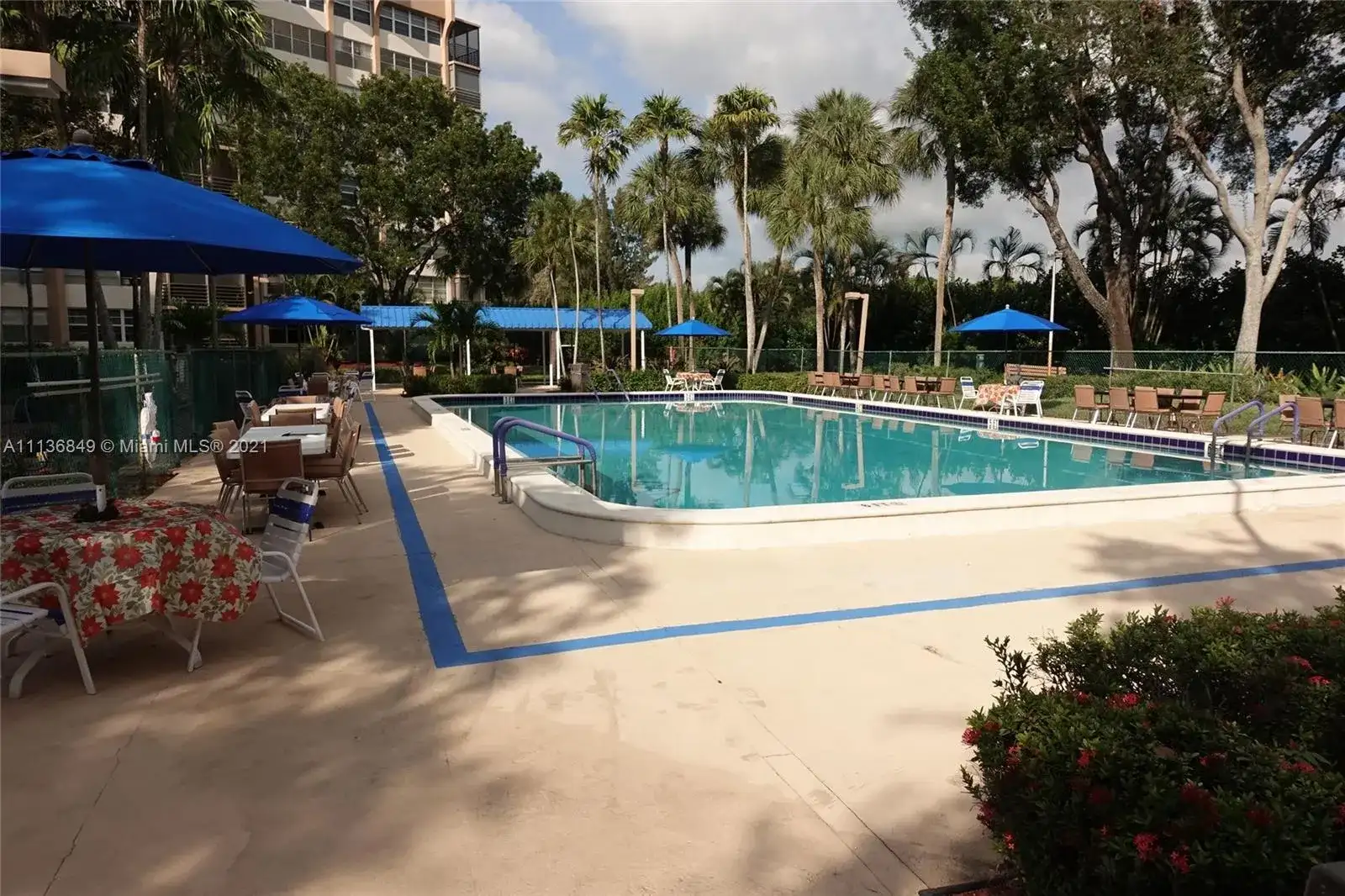 1000 Saint Charles Pl # 609, Pembroke Pines FL 33026 photo 3