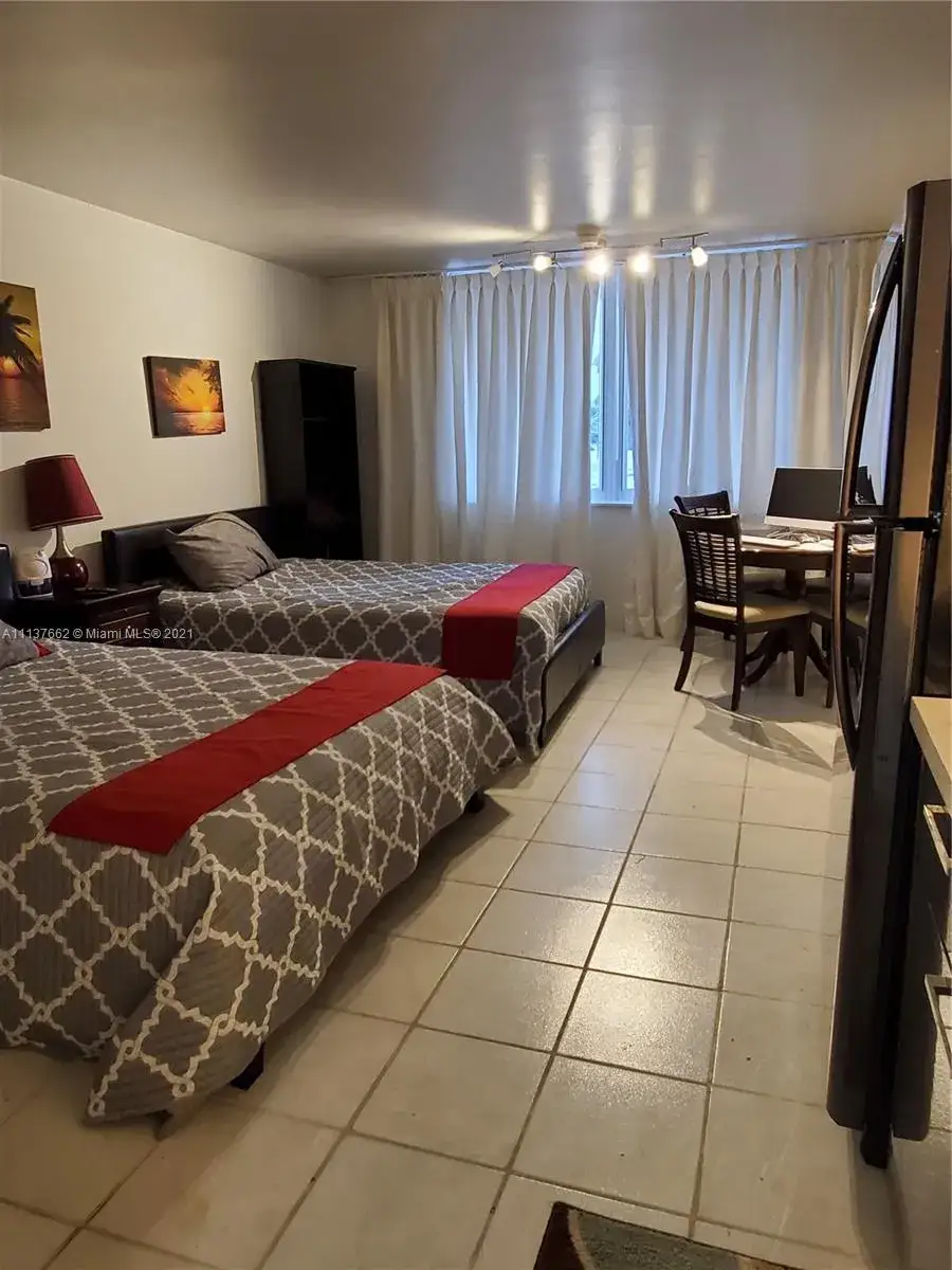 19201 Collins Ave # 106, Sunny Isles Beach FL 33160