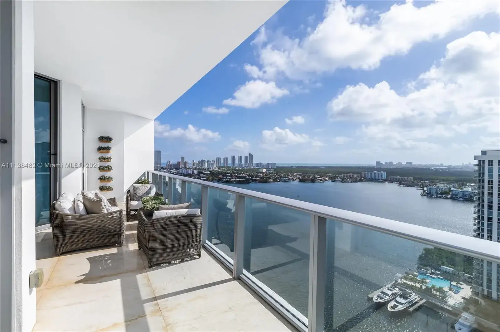 17301 Biscayne Blvd # 5, North Miami Beach FL 33160 photo 3