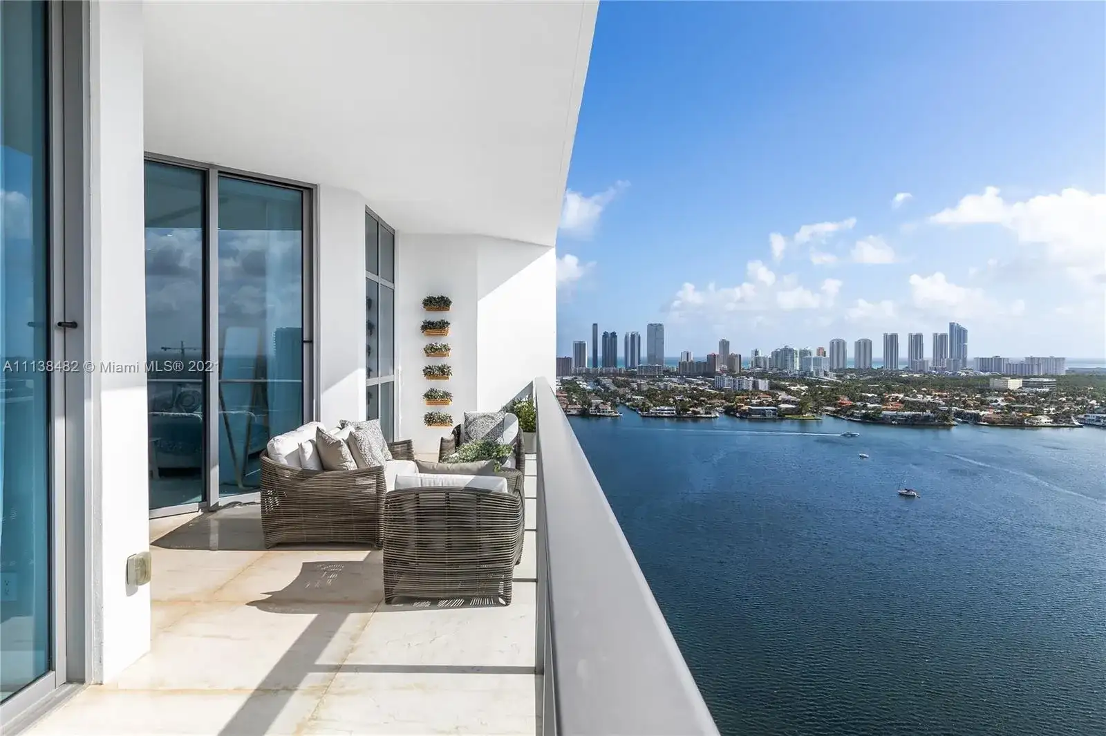 17301 Biscayne Blvd # 5, North Miami Beach FL 33160 photo 5