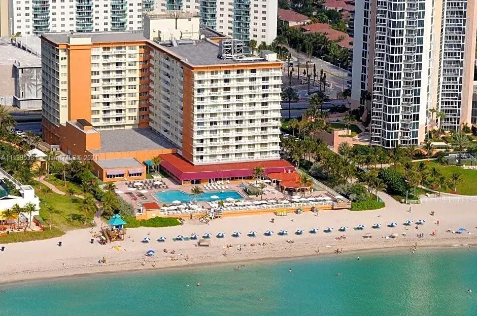 19201 Collins Ave # 1017, Sunny Isles Beach FL 33160