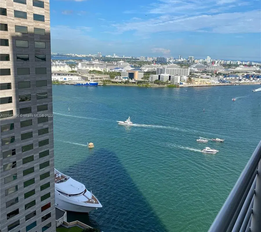 335 S Biscayne Blvd # 2900, Miami FL 33131