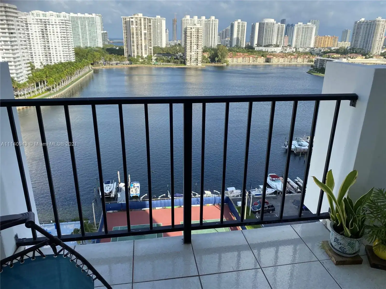 2750 NE 183rd St # 1610, Aventura FL 33160 photo 3