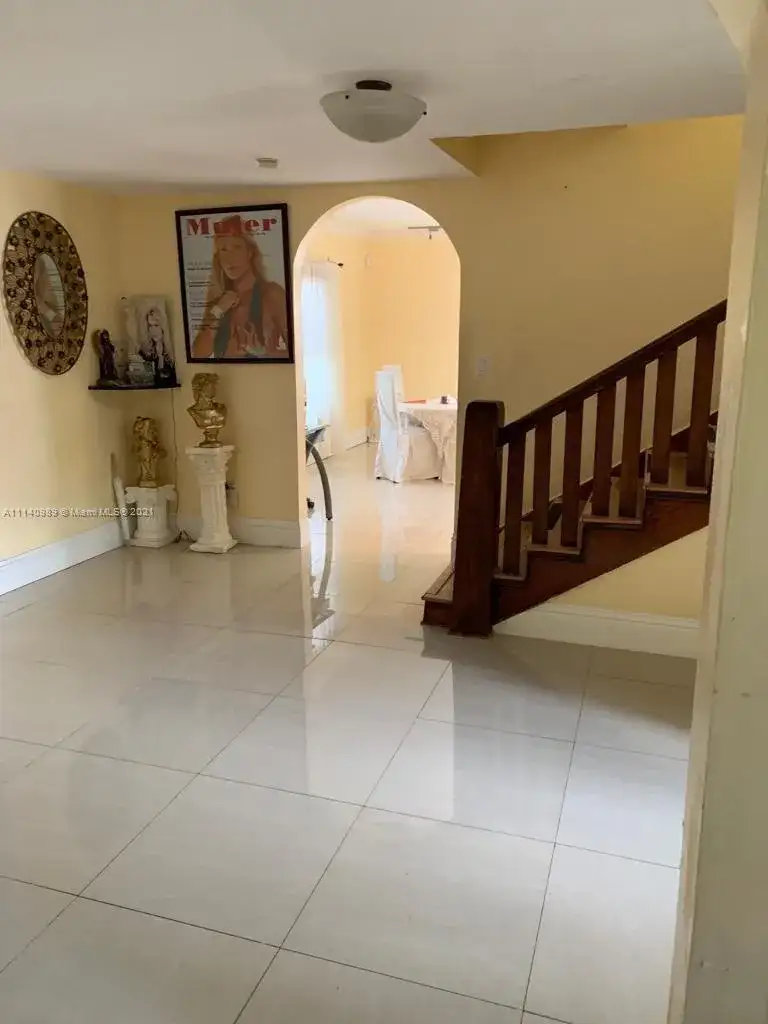 92 NE 90th St # 1, El Portal FL 33138 photo 2
