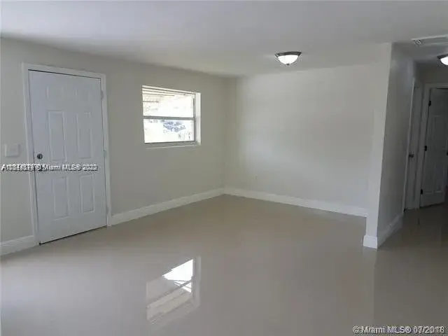 5620 Freedom St, Hollywood FL 33021