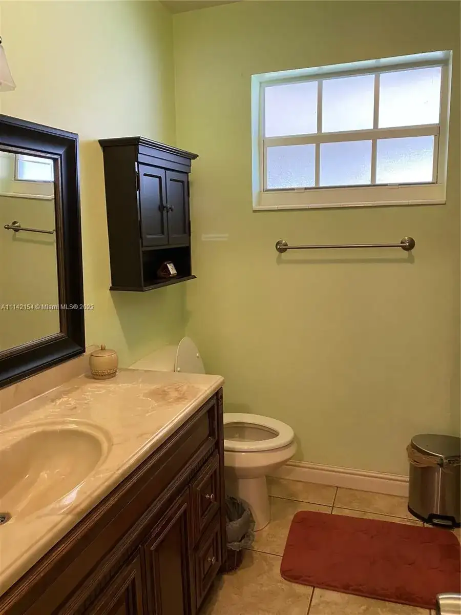 7909 Shalimar St, Miramar FL 33023 photo 5
