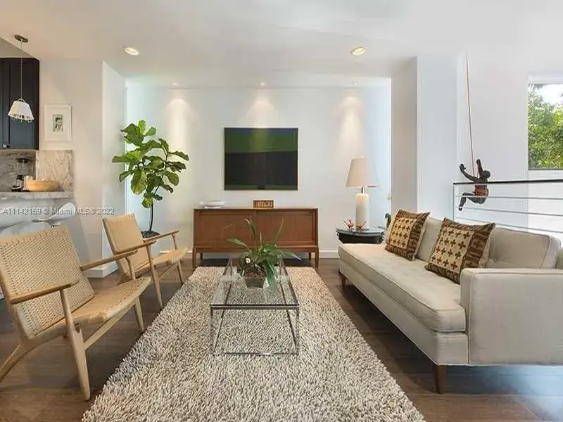 1600 Michigan Ave # 7, Miami Beach FL 33139