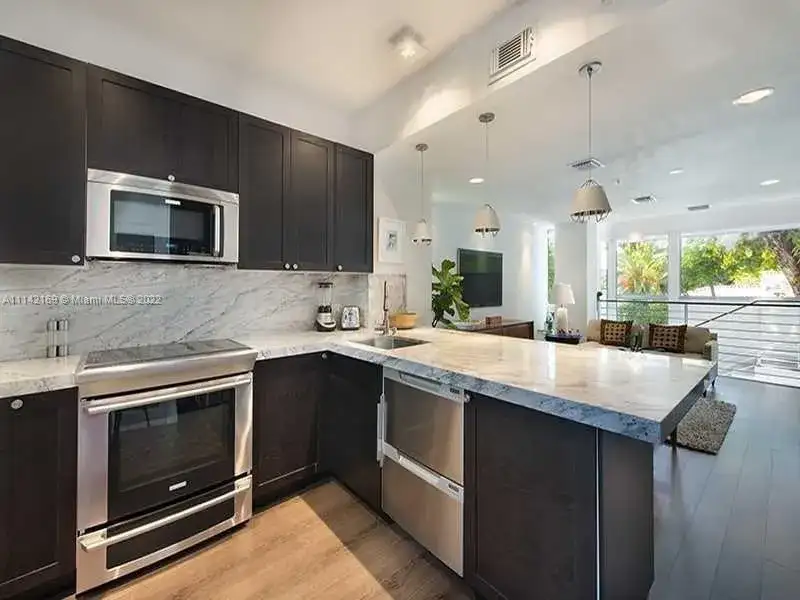 1600 Michigan Ave # 7, Miami Beach FL 33139 photo 5