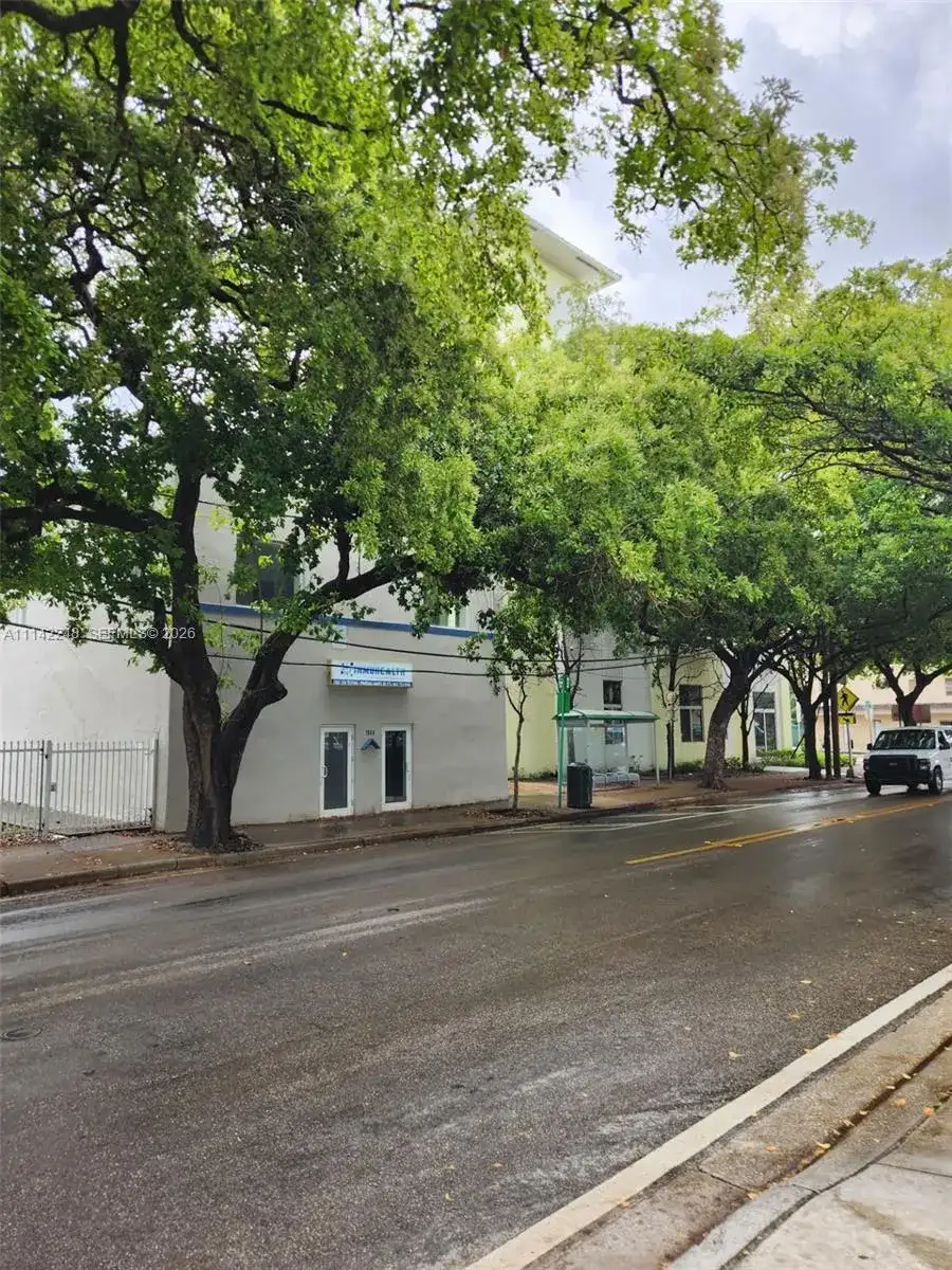 1525 NW 3rd Ave, Miami FL 33136 photo 3