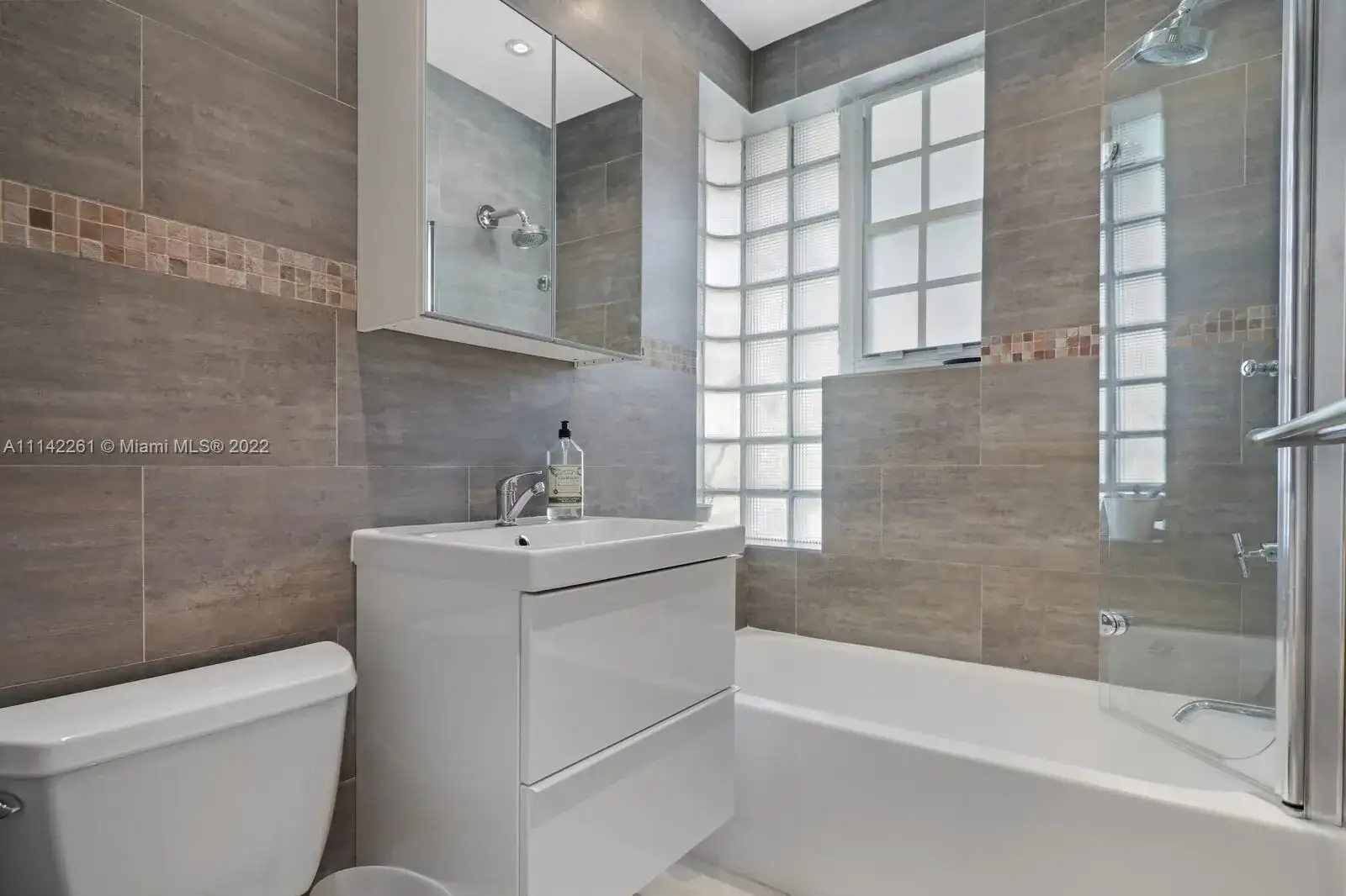 748 Euclid Ave # 3, Miami Beach FL 33139 photo 4