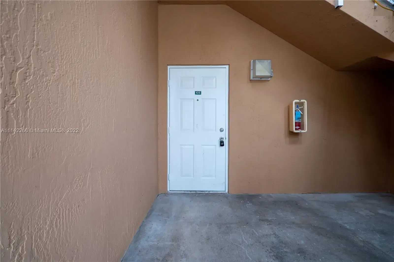 7080 NW 177th St # 13, Hialeah FL 33015 photo 2