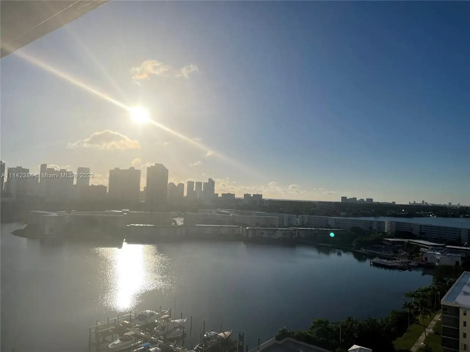18071 Biscayne Blvd # 804, Aventura FL 33160 photo 2