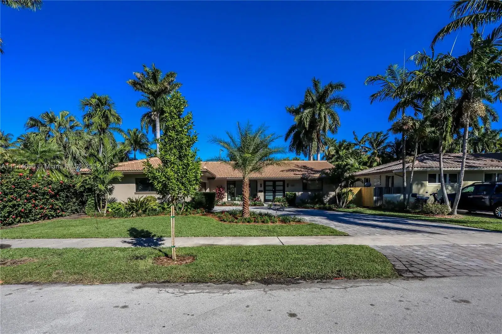 1339 Jefferson St, Hollywood FL 33019 photo 5