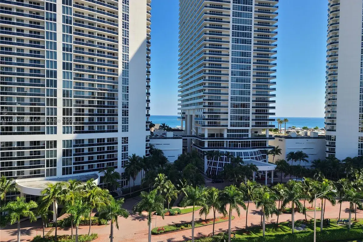 1825 S Ocean Dr # 1, Hallandale Beach FL 33009