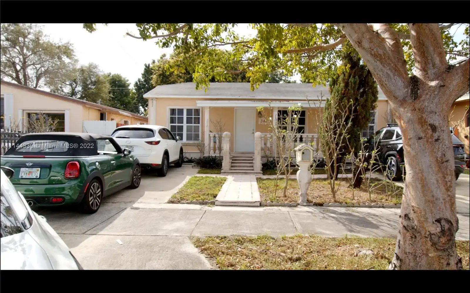 42 E 13th St, Hialeah FL 33010